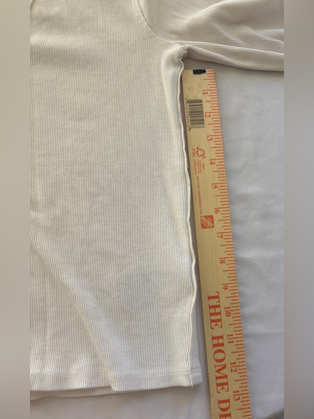 We The Free Plum & White V-Neck Women's Set of 2 Tops Women’s XL one New - Picture 11 of 12